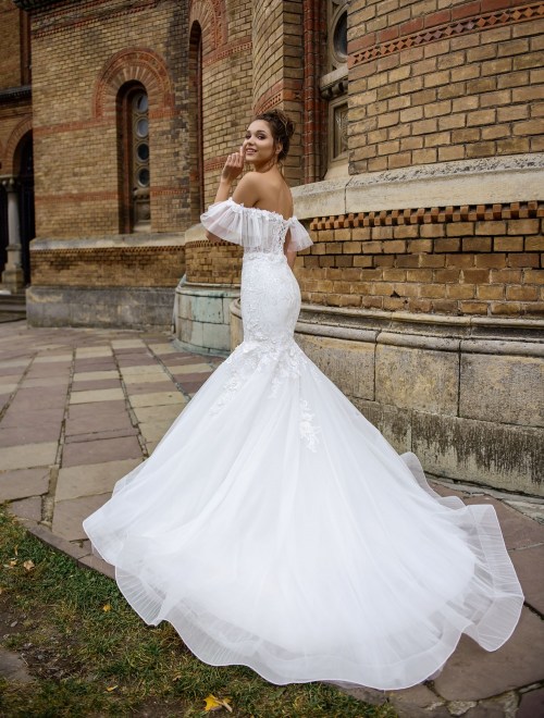 https://elisebride.ro/images/stories/virtuemart/product/VWD_SN_16       (3).jpg